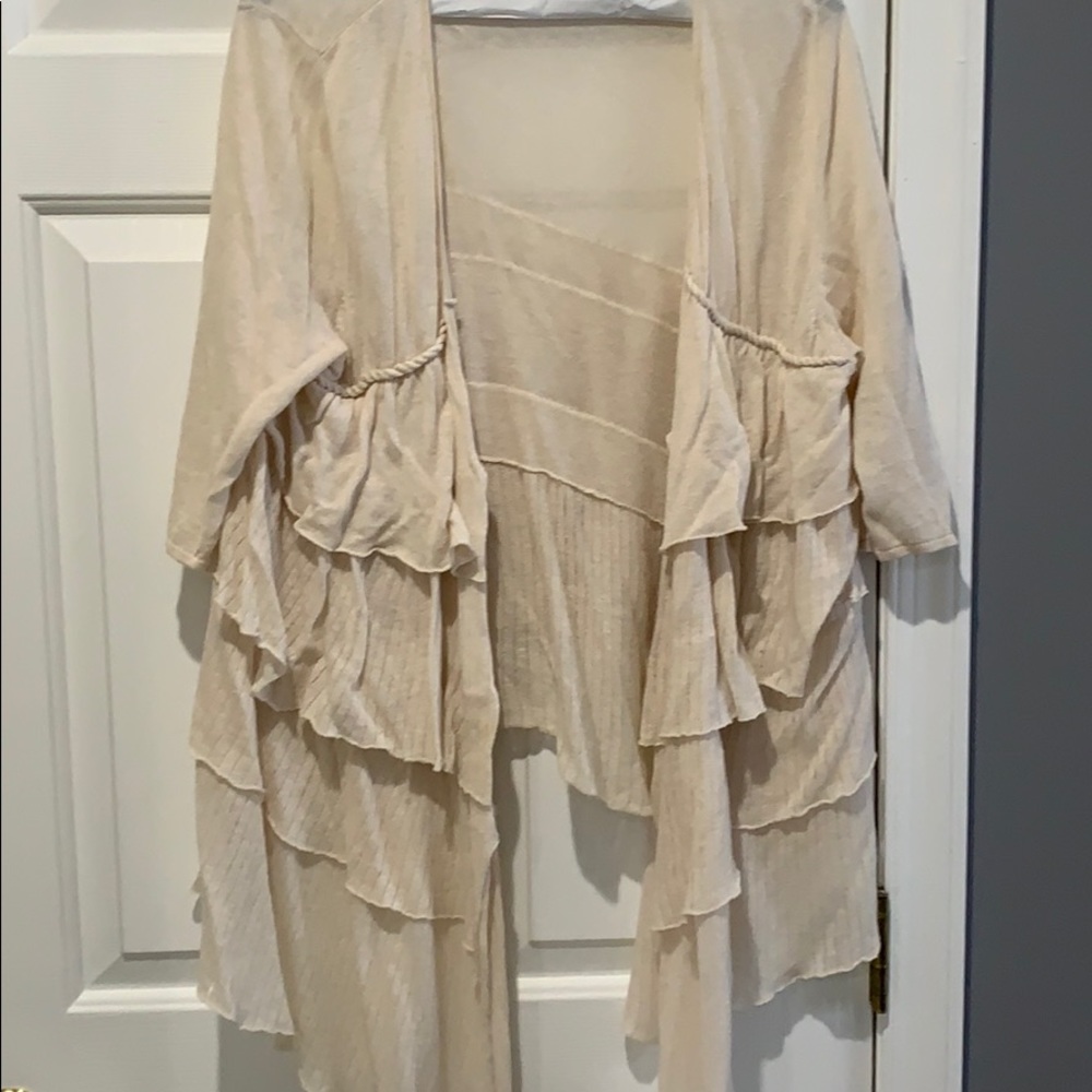 Open ruffled cardigan